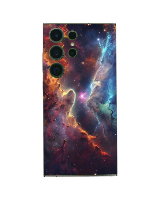 Avaruusteemainen backskin asennettuna