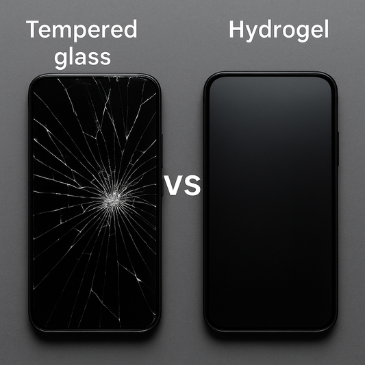 Vertailukuva panssarilasin ja hydrogeelisuojan eroista – kumpi näytönsuoja on parempi vuonna 2026?