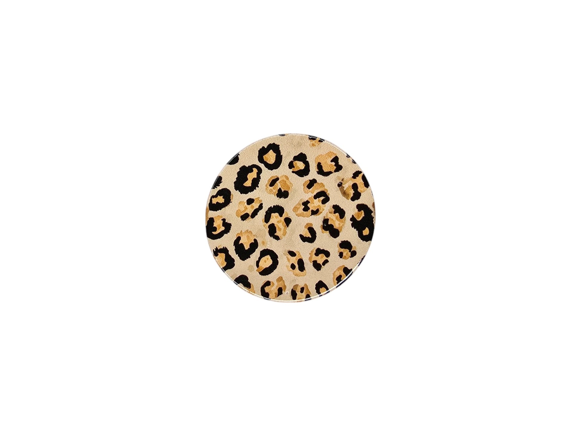 Puhelimen pidike, jossa klassinen beige leopardiprintti. Kuvattu ylhäältä harmaalla taustalla.