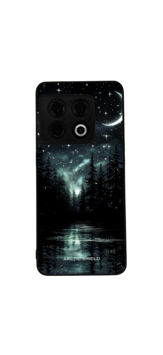OnePlus Nord 4 Aurora Glade -suojakuori – revontulet, metsä ja järvenheijastus